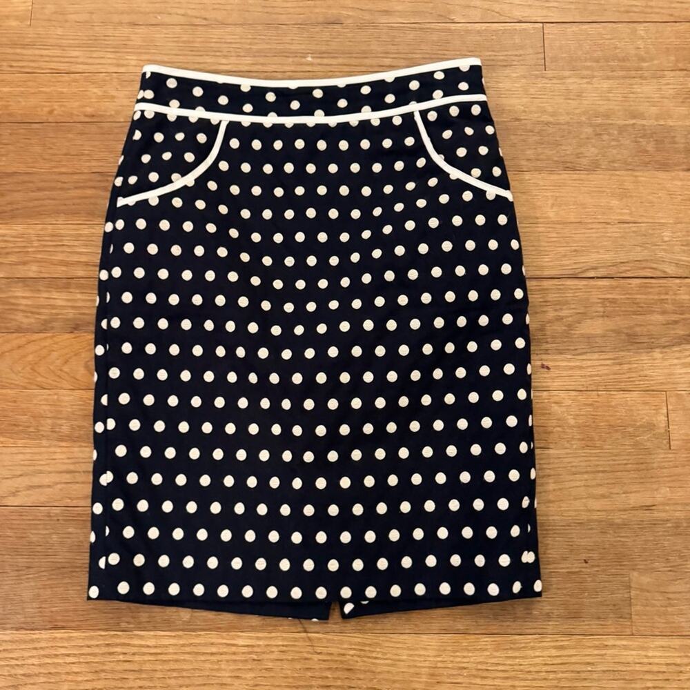 The Limited navy blue white polkadot knee length pencil skirt size 0
 b55